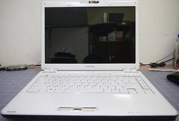 Toshiba M60.JPG