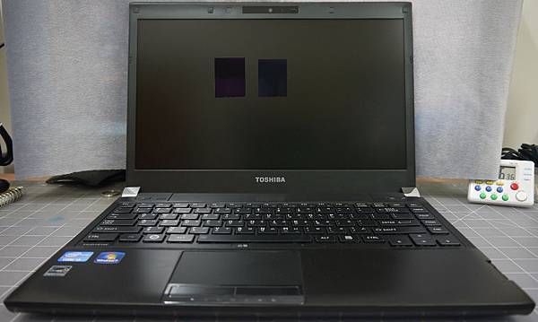 Toshiba R830