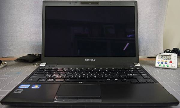 Toshiba R830-39