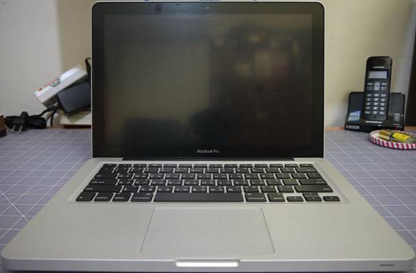 Apple 13.3" Macbook pro