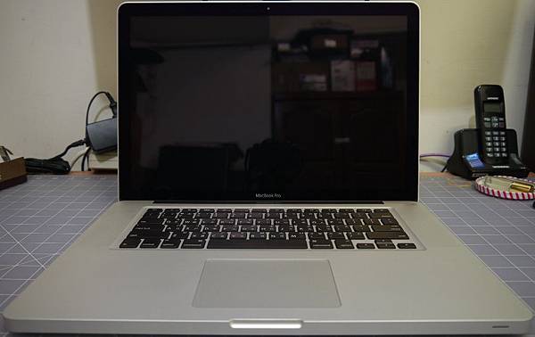 Apple 15.4" Macbook pro