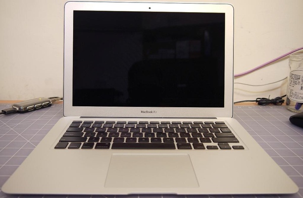 Macbook air-14.JPG