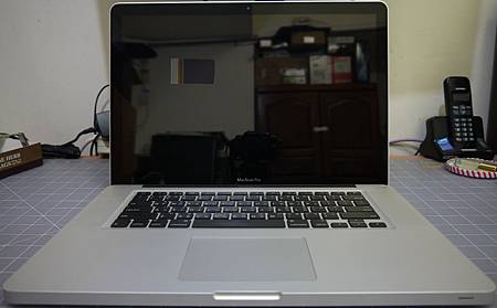 Apple 15.4" Macbook pro