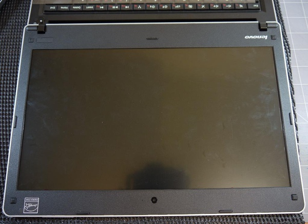 Lenovo ThinkPad Edge 14-2.JPG