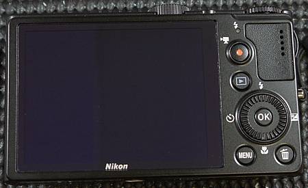 Nikon P300