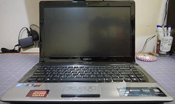 Asus A40-2.JPG