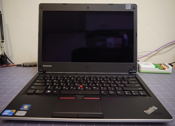 Lenovo ThinkPad Edge 14-5.JPG