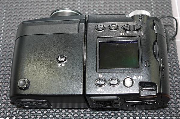 Nikon coolpix 4500-1.JPG