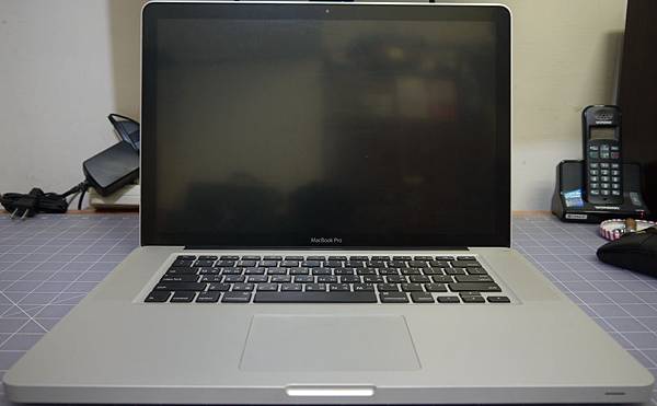 Apple 15.4" Macbook pro