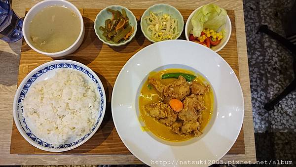 【台南餐廳】長鼻子泰式咖哩 - 1.jpg