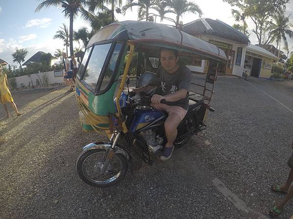 Day01-235-Gopro-Moalboal 小鎮