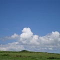 藍天白雲+草地