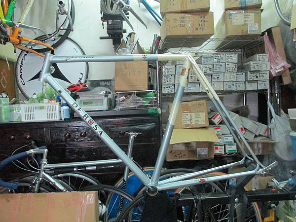 DE ROSA-1.JPG DE ROSA-1.JPG