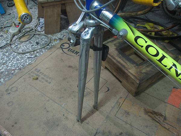 COLNAGO 車架校正-4.JPG COLNAGO 車架校正-4.JPG