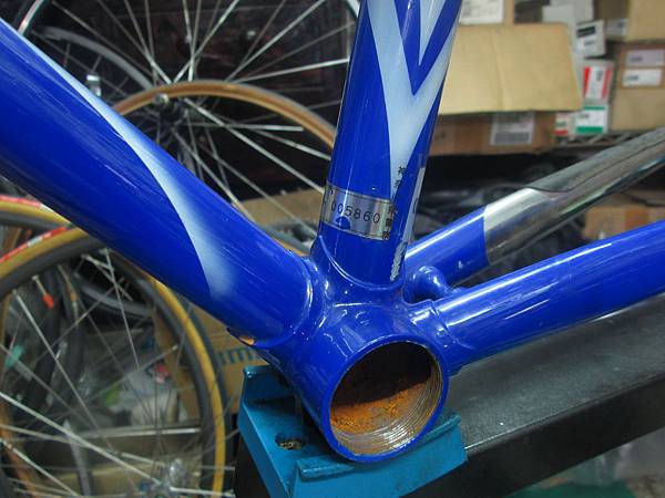 COLNAGO 車架校正-16.JPG COLNAGO 車架校正-16.JPG