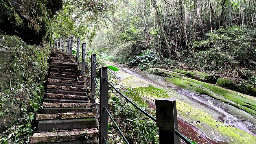 石壁遊龍湖-兩OO步道 (12).jpg