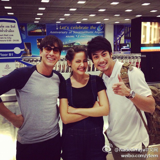 昨晚Nadech Yaya在機場巧遇Boy，Boy更新IG“這一對真可愛！”