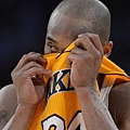kobe面對如此戰況無奈也無力