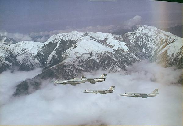 國家地理雜誌1969年高山積雪照片之研究分析