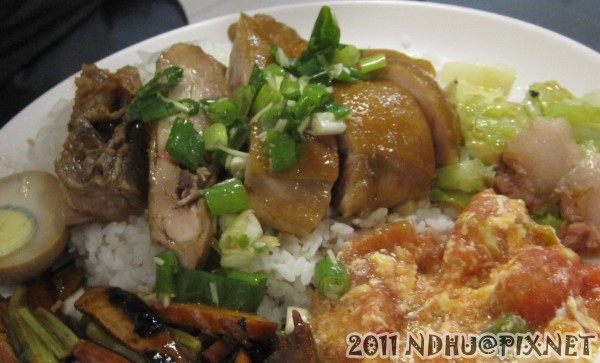 20110314_哆知味燒臘_玫瑰油雞腿飯75元