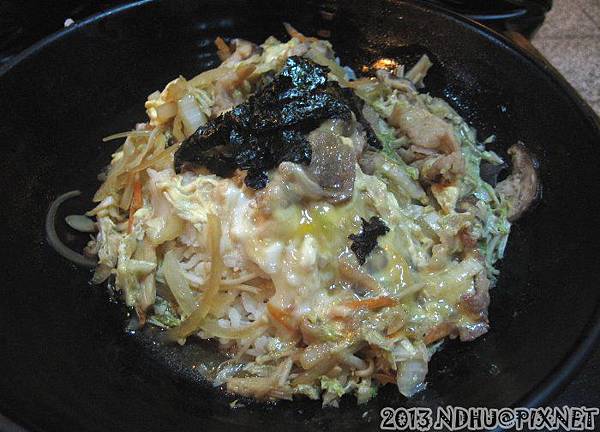 20130101_學生食堂_牛肉丼飯75元主餐