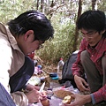 東華資工所20041212羊頭山登山017