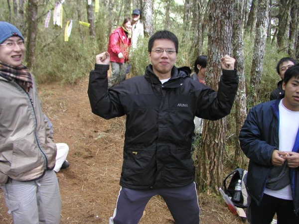 東華資工所20041212羊頭山登山035