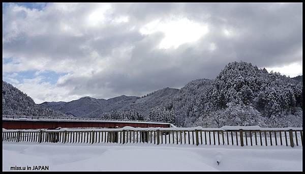 白色夢幻合掌村