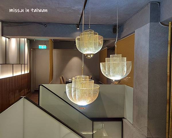 ​​竹苑海陸火鍋金箔和牛