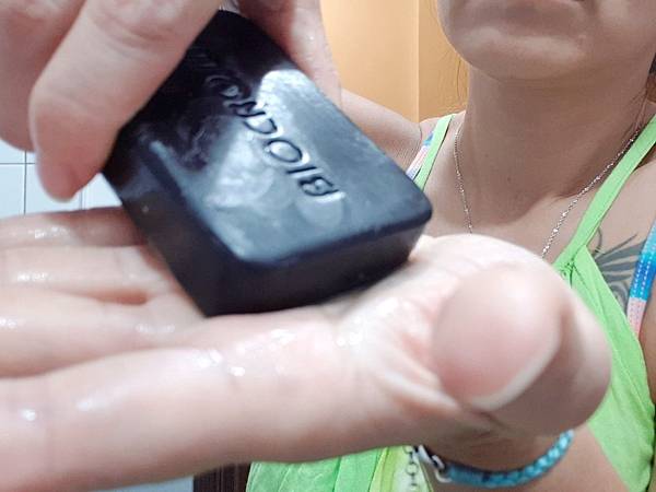 女人知己試用大隊,BIOCROWN百匡植萃竹炭控油潔顏皂,百匡植萃茶樹精油清新皂,竹炭控油,茶樹精油