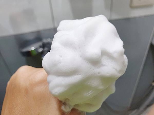 女人知己試用大隊,BIOCROWN百匡植萃竹炭控油潔顏皂,百匡植萃茶樹精油清新皂,竹炭控油,茶樹精油