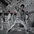 Super Junior_Sexy, Free andamp; Single_Music Video.mp4_000095929