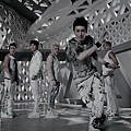 Super Junior_Sexy, Free andamp; Single_Music Video.mp4_000095595