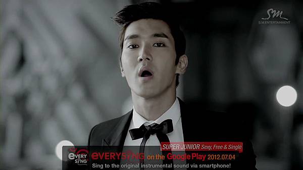 Super Junior_Sexy, Free andamp; Single_Music Video.mp4_000022397