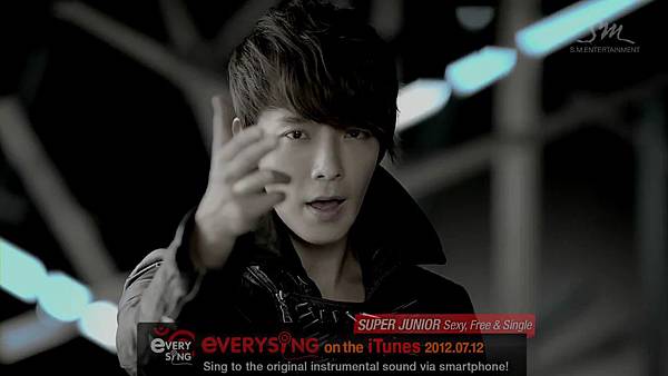 Super Junior_Sexy, Free andamp; Single_Music Video.mp4_000028236