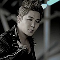 Super Junior_Sexy, Free andamp; Single_Music Video.mp4_000126835