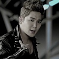 Super Junior_Sexy, Free andamp; Single_Music Video.mp4_000126668