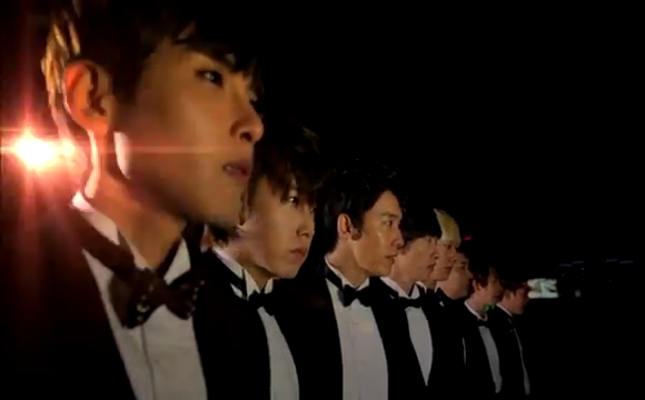 2012 MAMA PERFORMING LIVE _ SUPER JUNIOR.mp4_000019819