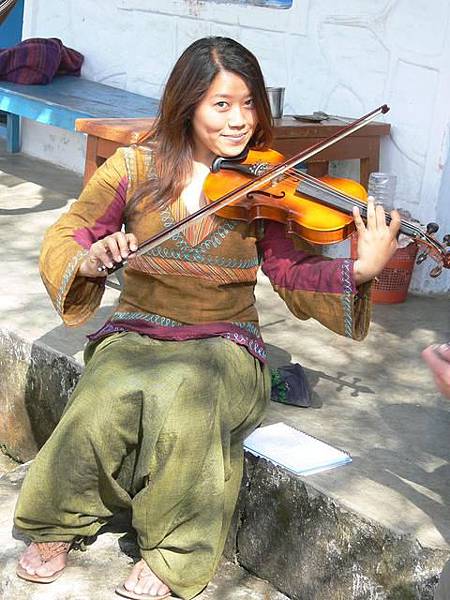 Me!! learning violin