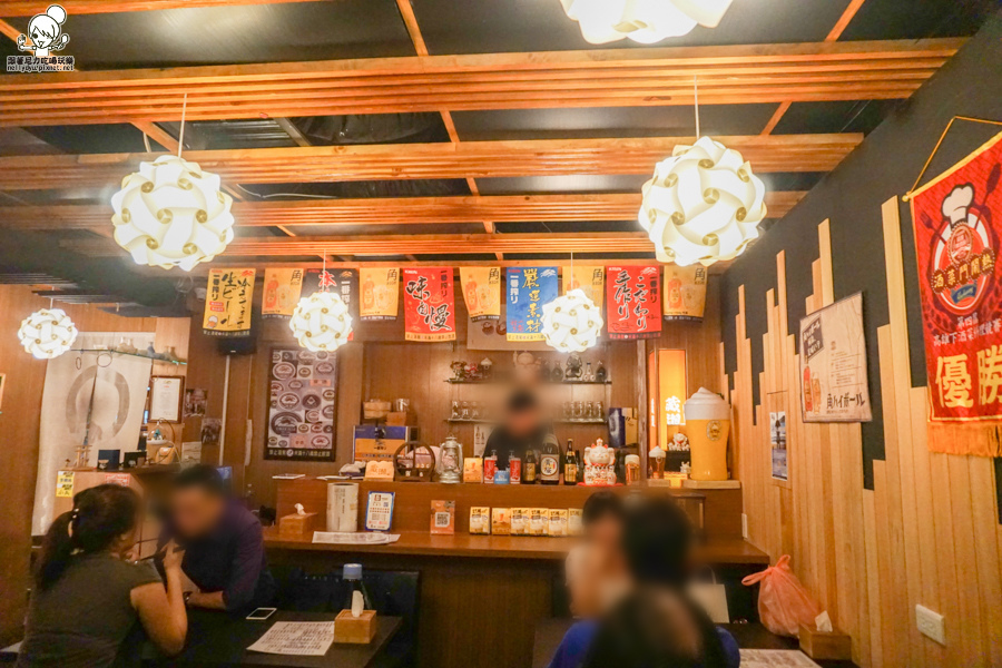 1477485550-245596575 1477485550-245596575