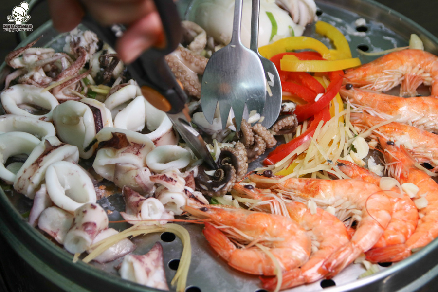 蒸品鮮汕頭沙茶爐 蒸鍋 海鮮 新鮮 高雄美食 (55 - 60).jpg