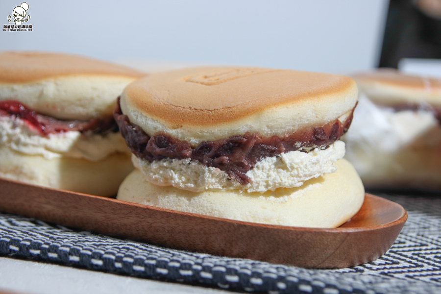 金龍彩 蛋奶素 蛋糕 彌月蛋糕 麵包 老字號 高雄在地-7216.jpg 金龍彩 蛋奶素 蛋糕 彌月蛋糕 麵包 老字號 高雄在地-7216.jpg