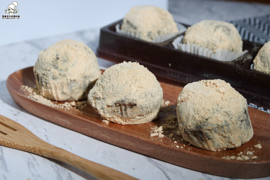 金龍彩 蛋奶素 蛋糕 彌月蛋糕 麵包 老字號 高雄在地-7283.jpg