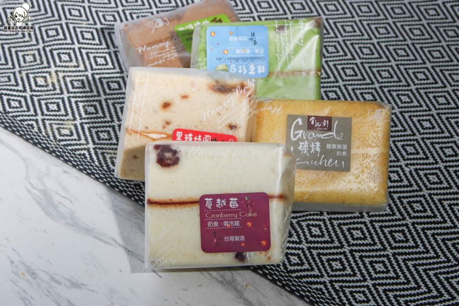 金龍彩 蛋奶素 蛋糕 彌月蛋糕 麵包 老字號 高雄在地-7347.jpg