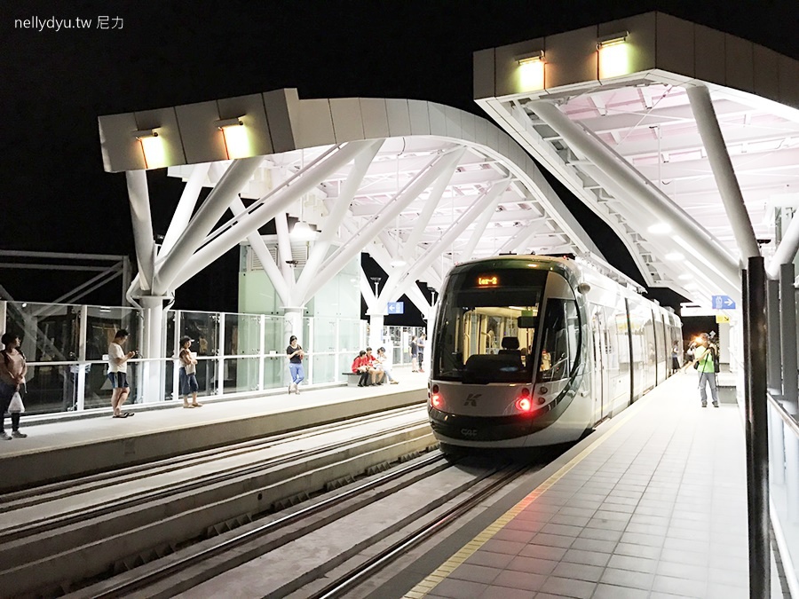 高雄輕軌 駁二 0S__5546075.jpg