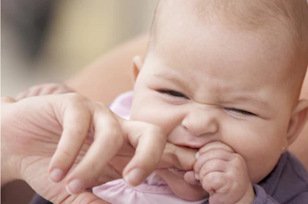 寶寶愛咬人,怎麼辦? 寶寶愛咬人,怎麼辦?