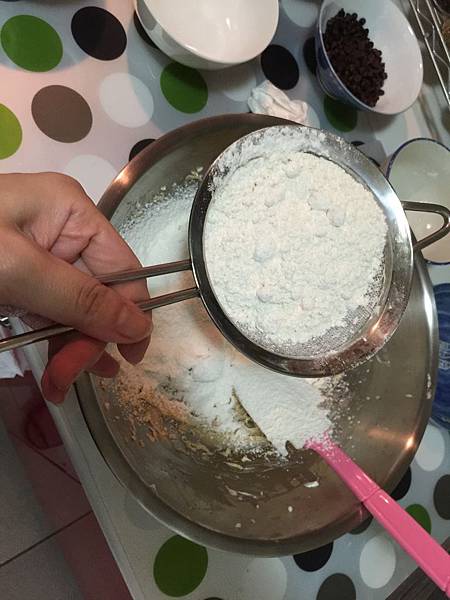 Peanut butter choco cookies 2-21.JPG