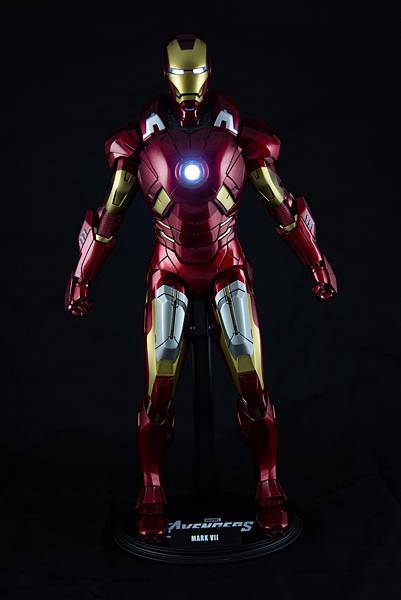 Iron_Man_Mark_VII-02