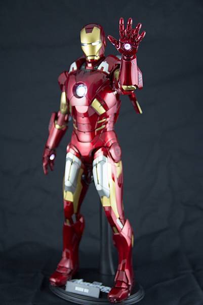 Iron_Man_Mark_VII-07