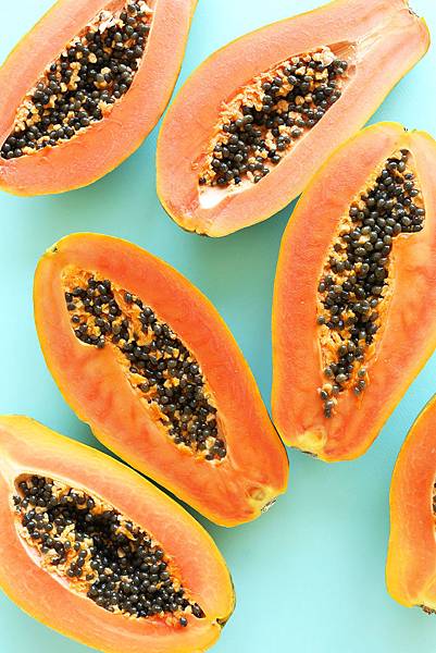 Easy-Papaya-Boats-with-loads-of-toppings-vegan-glutenfree-healthy-recipe-breakfast-snack-papaya.jpg